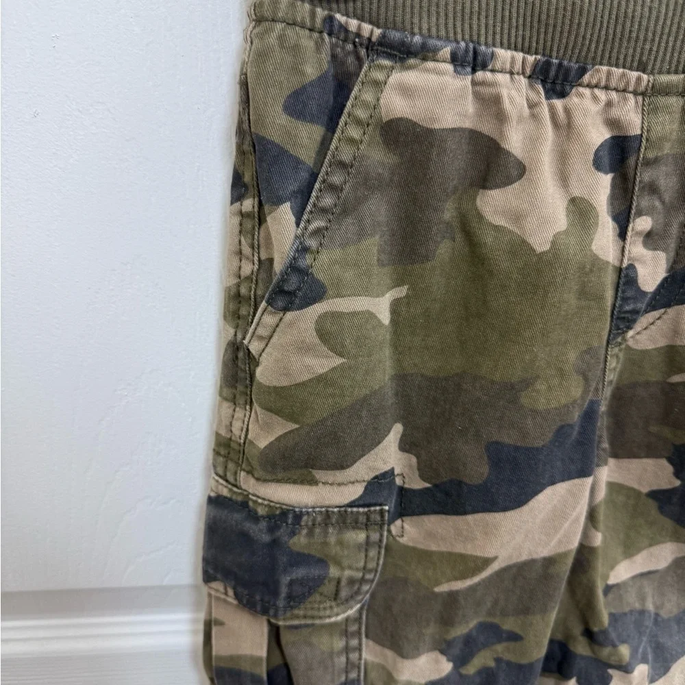 The Children’s Place Camouflage Cargo Kids Bottoms, Size 4T